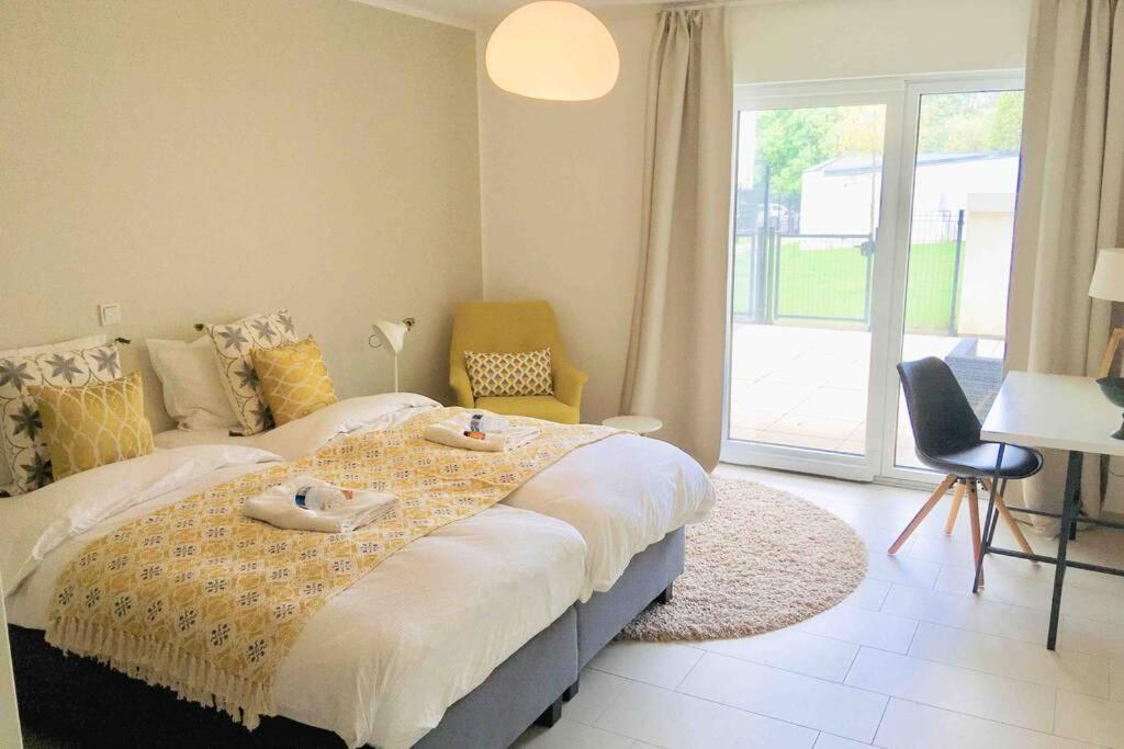 Large Family Retro Flat In City Center- Large Terrace & Garden View, Free Parking Luxemburg Kültér fotó